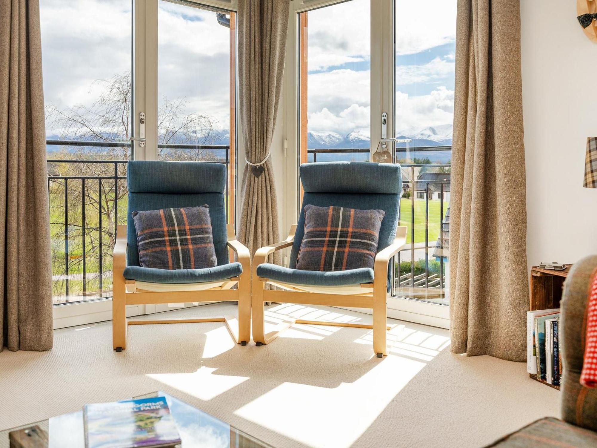 The View At No10 Villa Aviemore Buitenkant foto